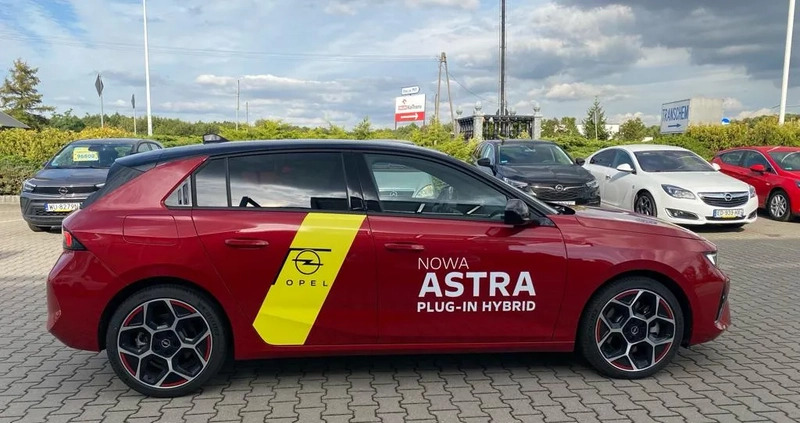 Opel Astra cena 139900 przebieg: 2000, rok produkcji 2022 z Słomniki małe 154